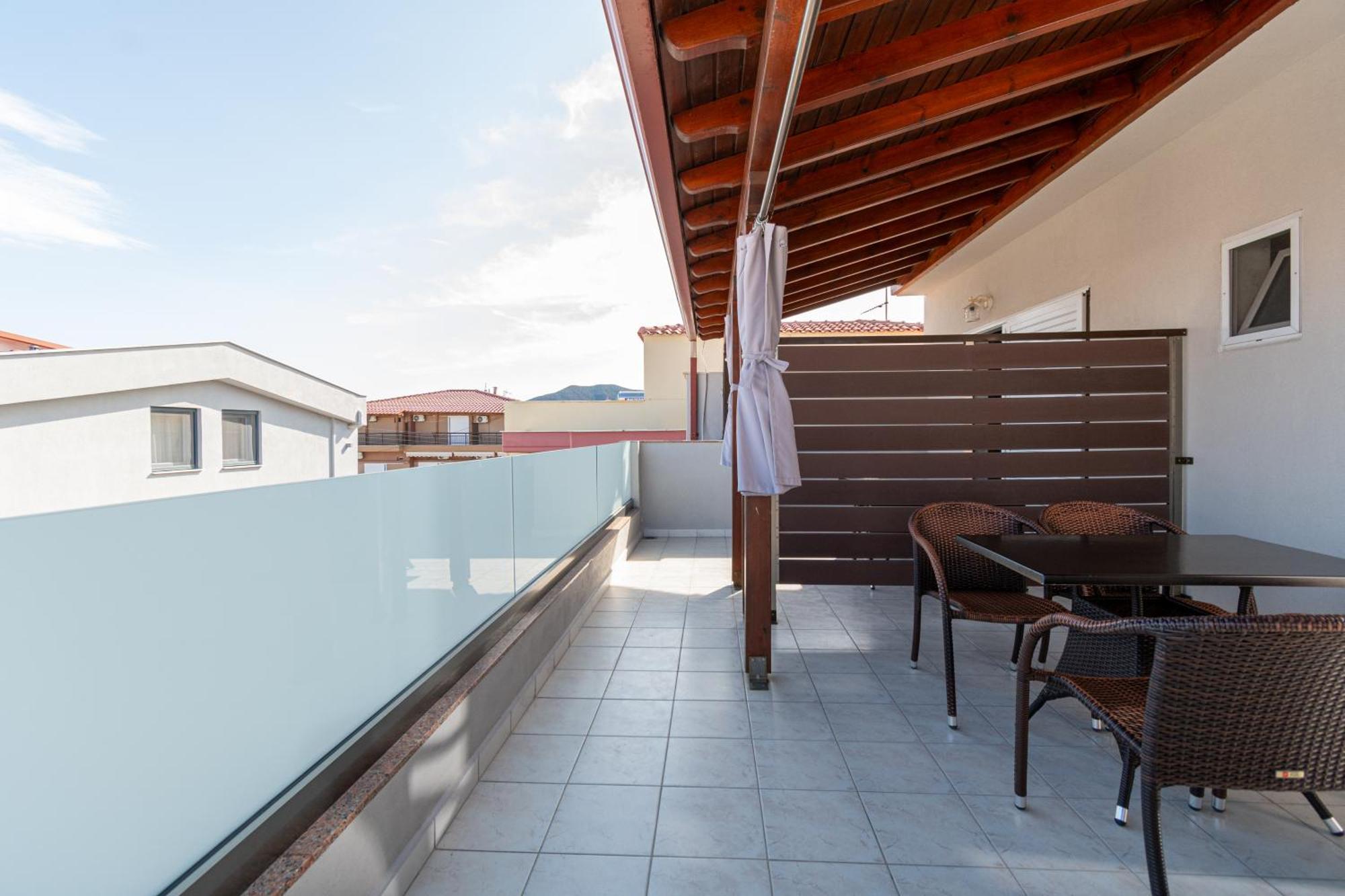 Villa Zoe On The Beach Sarti Exteriér fotografie