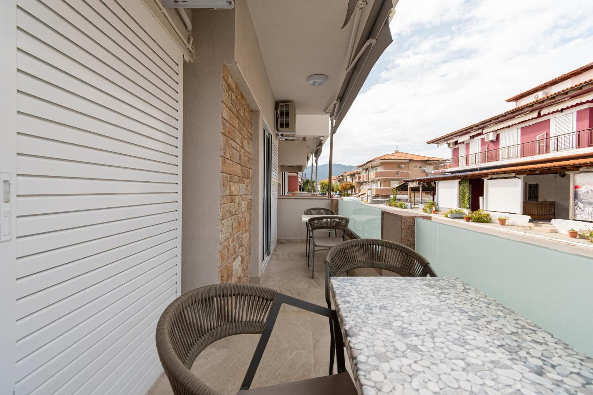 Villa Zoe On The Beach Sarti Exteriér fotografie