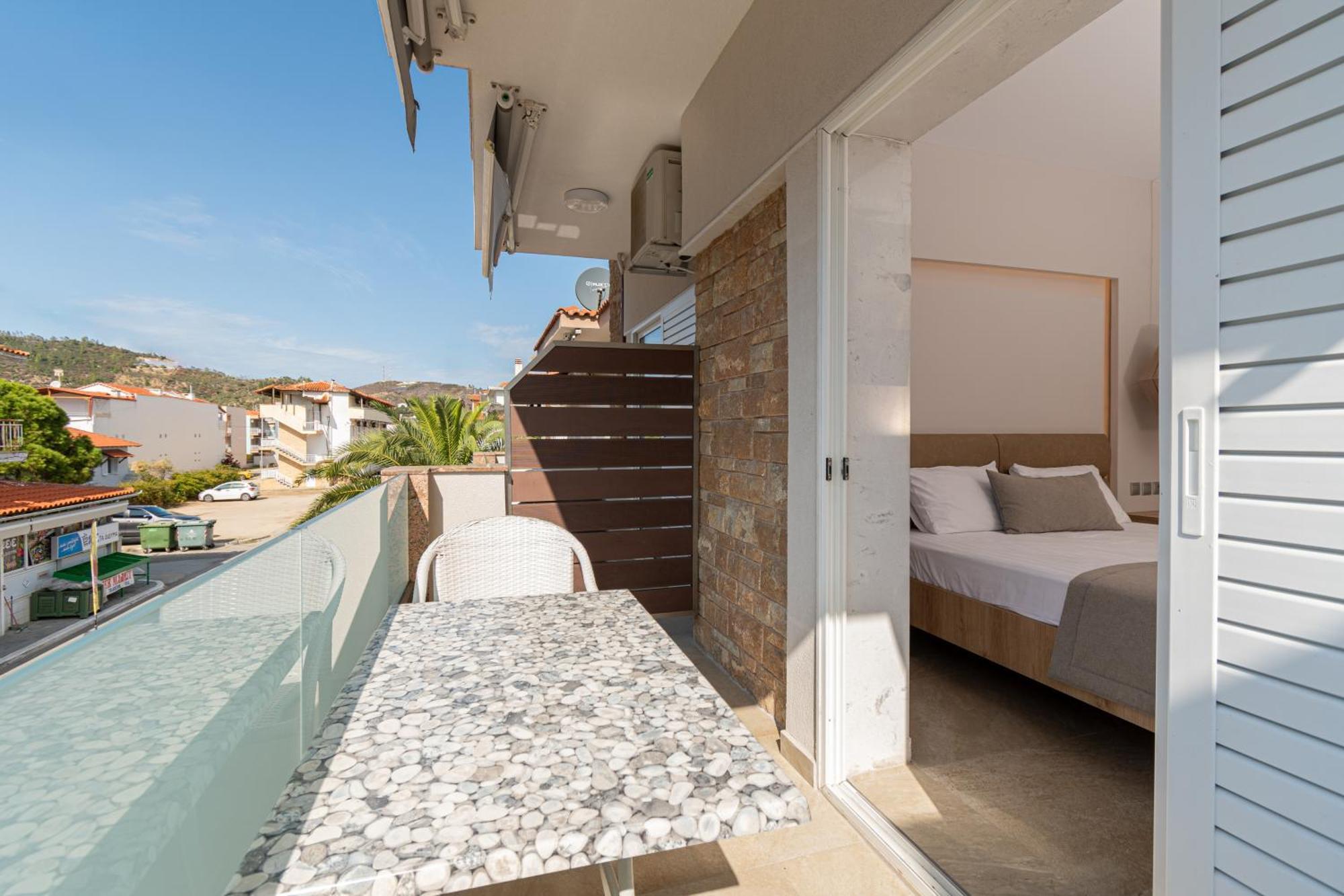 Villa Zoe On The Beach Sarti Exteriér fotografie
