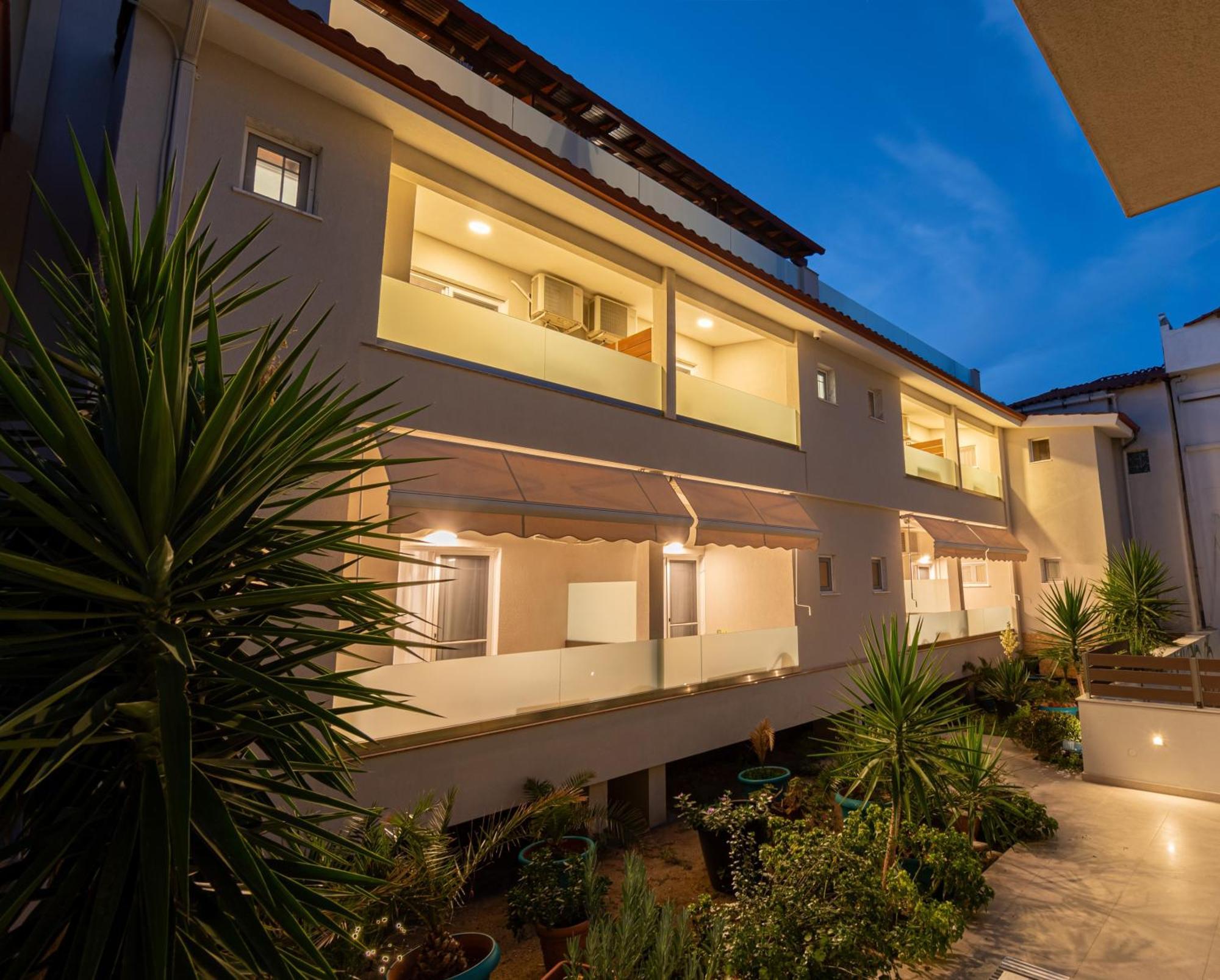 Villa Zoe On The Beach Sarti Exteriér fotografie